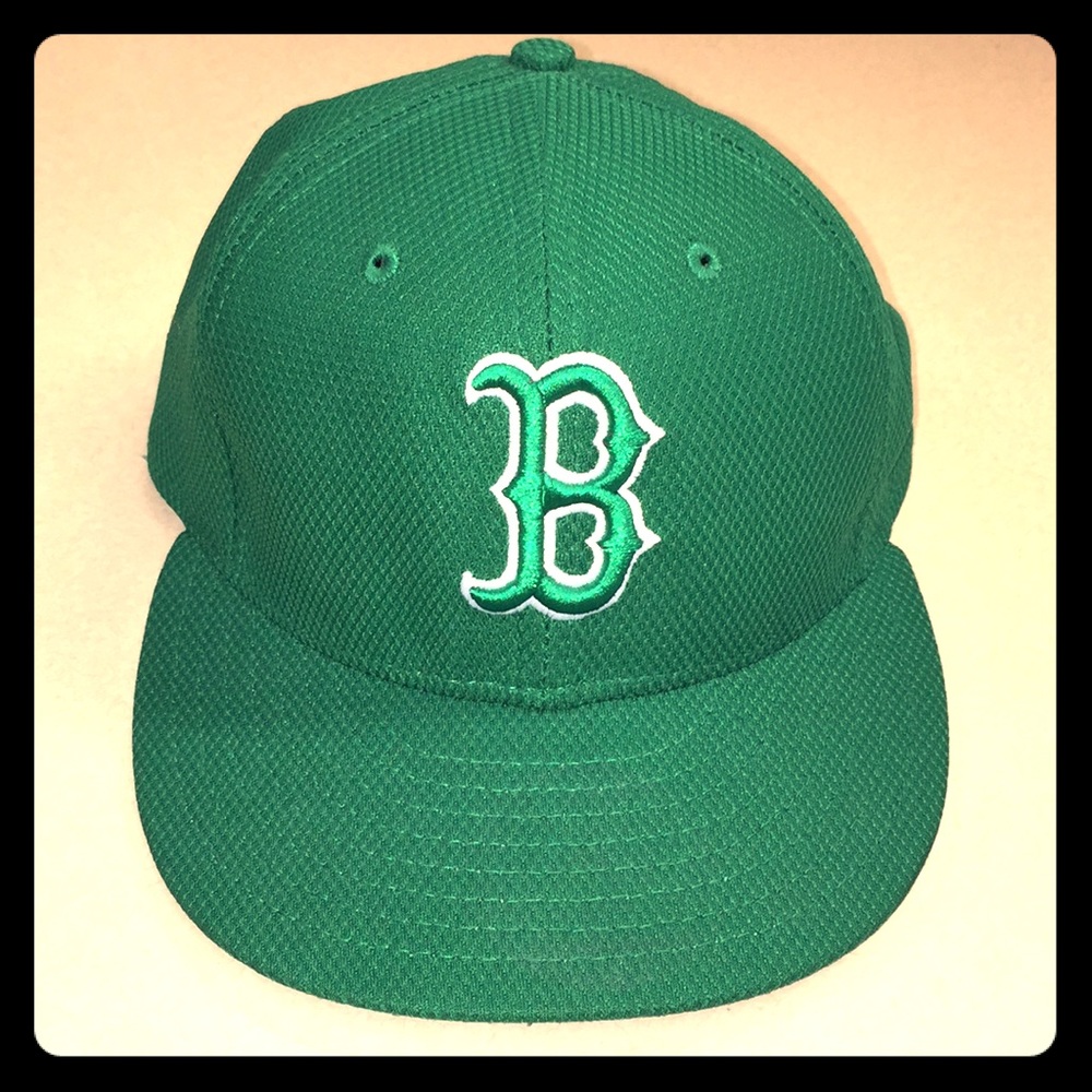 Boston Red Sox 7 1/8 baseball cap. New Era. Hat